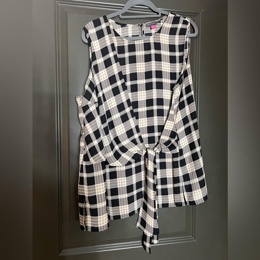 Vince Camuto Top 2X